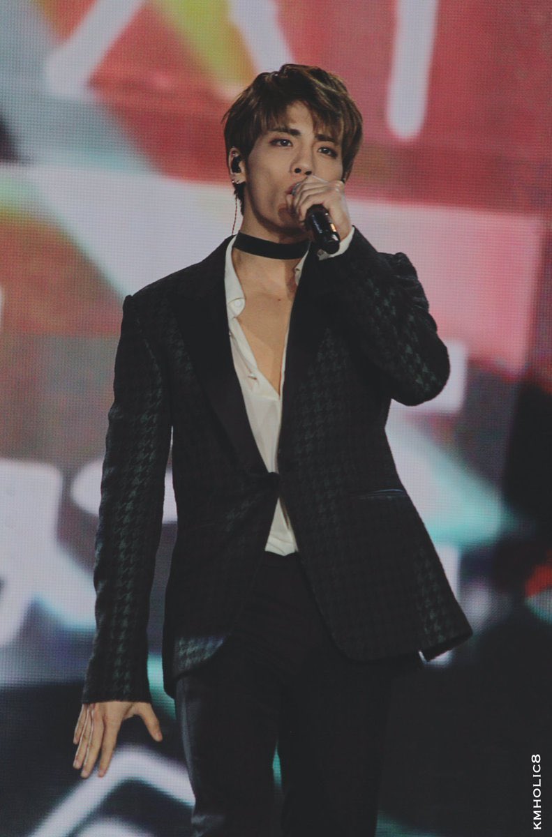 wordsbyjjong's tweet image. “To have a relationship where you feel that I&apos;m always something new and always feeling nervous. Sharpness, sensitivity. It would be nice if you felt that kind of speciality, that I&apos;m always a stranger.”

cr: cosmicsticks