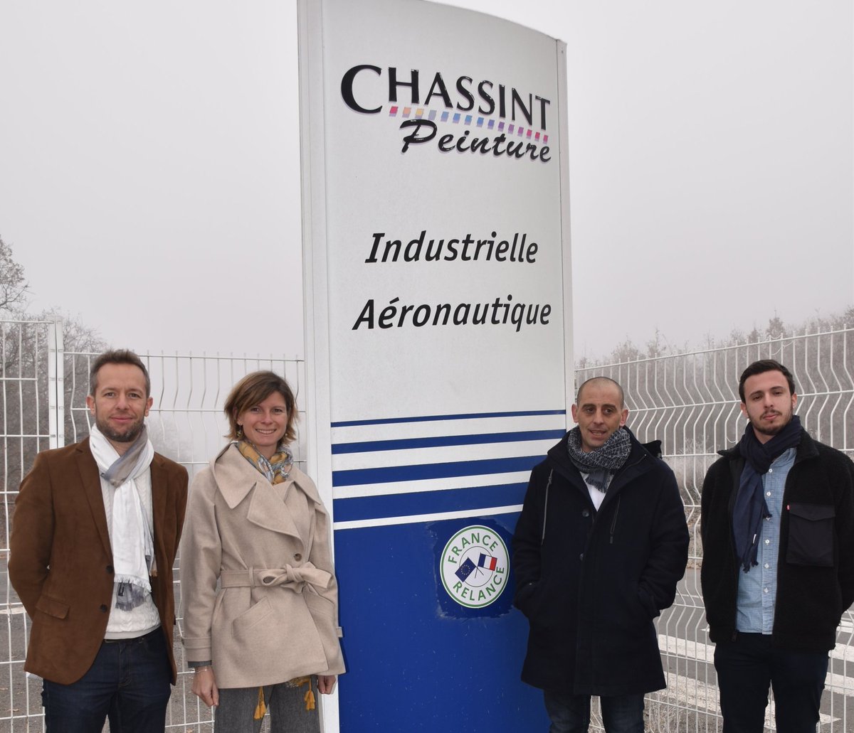 🟢
Anne-Cécile Vialle, sous-préfète de #Figeac, s'est rendue à Béduer pour visiter l'entreprise Chassint peinture, bénéficiaire de financements #FranceRelance à hauteur de 2️⃣8️⃣9️⃣8️⃣0️⃣ €, dans le cadre de l'appel à projets Industrie du futur.