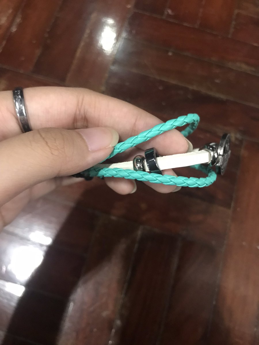 HageshiShop's tweet photo. กำไลข้อมือ โอย ไม่มีซอง 65  #ตลาดนัดไฮคิว #ตลาดนัดHQ https://t.co/T7prF93cf9