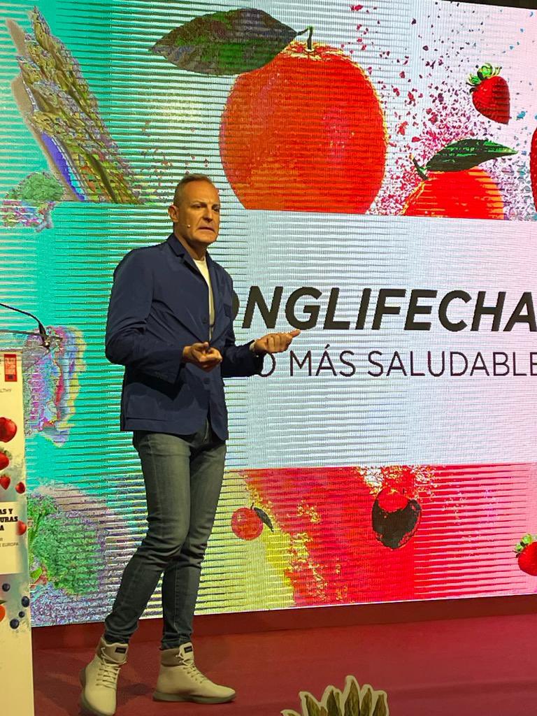 OscarMozun's tweet photo. Hoy hemos presentado la nueva campaña de @Tactics_Europe para @FruitvegEUROPE #LongLifeChallenge 
Súmate al reto y consume 5 frutas y verduras de Europa! 
@REA_research #EuAgriPromo https://t.co/qirfR629Rz
