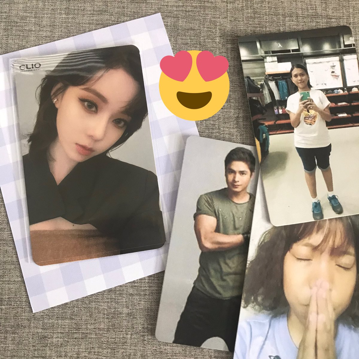 by_euni's tweet photo. winter finally came home :D ty @yjeong_sales !! it was worth the wait hehe ty also for the freebies na may sparks😂

 #from_jay https://t.co/Iwbon38TVQ