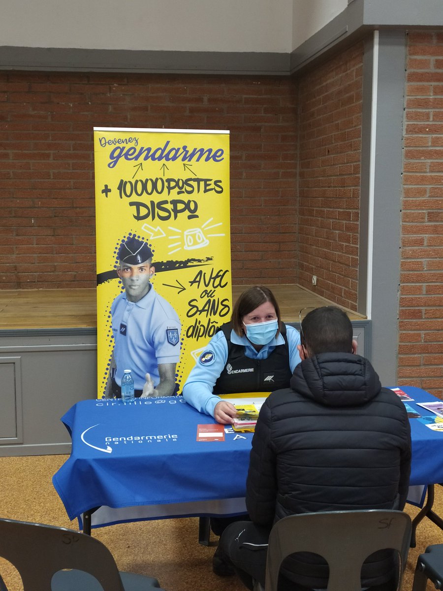 JulieCanoen's tweet photo. Forum #metiersdeluniforme avec #poleemploi #Armentieres. Des métiers qui recrutent ...
#gendarmerie #ministeredesarmees #sureteferroviere #policenationale #ministeredelajustice. @bbourgot @ https://t.co/Wn0q0f8mA7