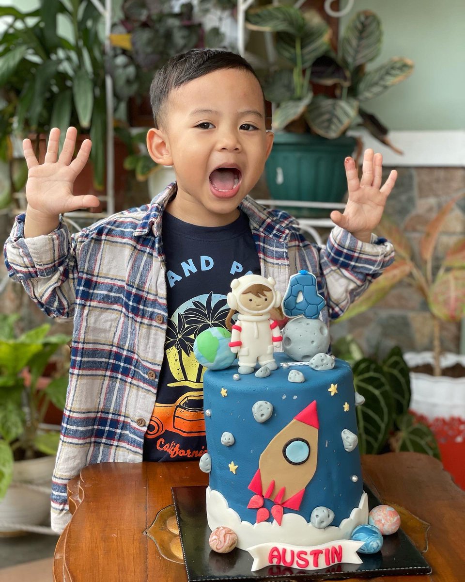 DD (@deaqsha) on Twitter photo 