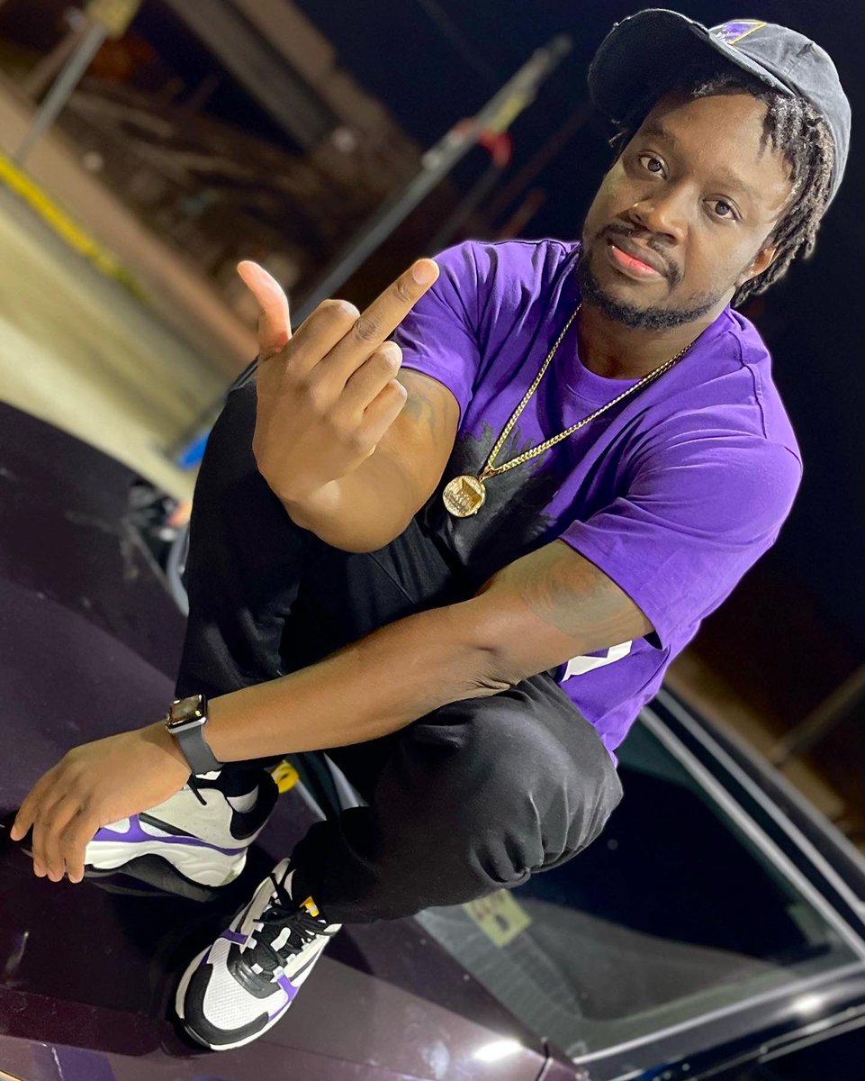 YoungSony305 tweet media