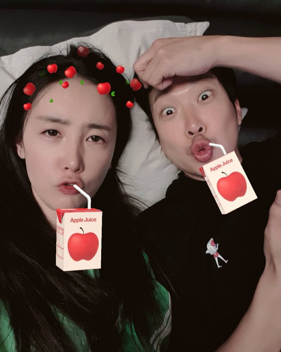 forrunningman's tweet photo. happy 9th marriage anniversary haha &amp; byul, our favorite couple!! 🥳❤️

cr: sweetstar0001 https://t.co/j3m3bezcXg