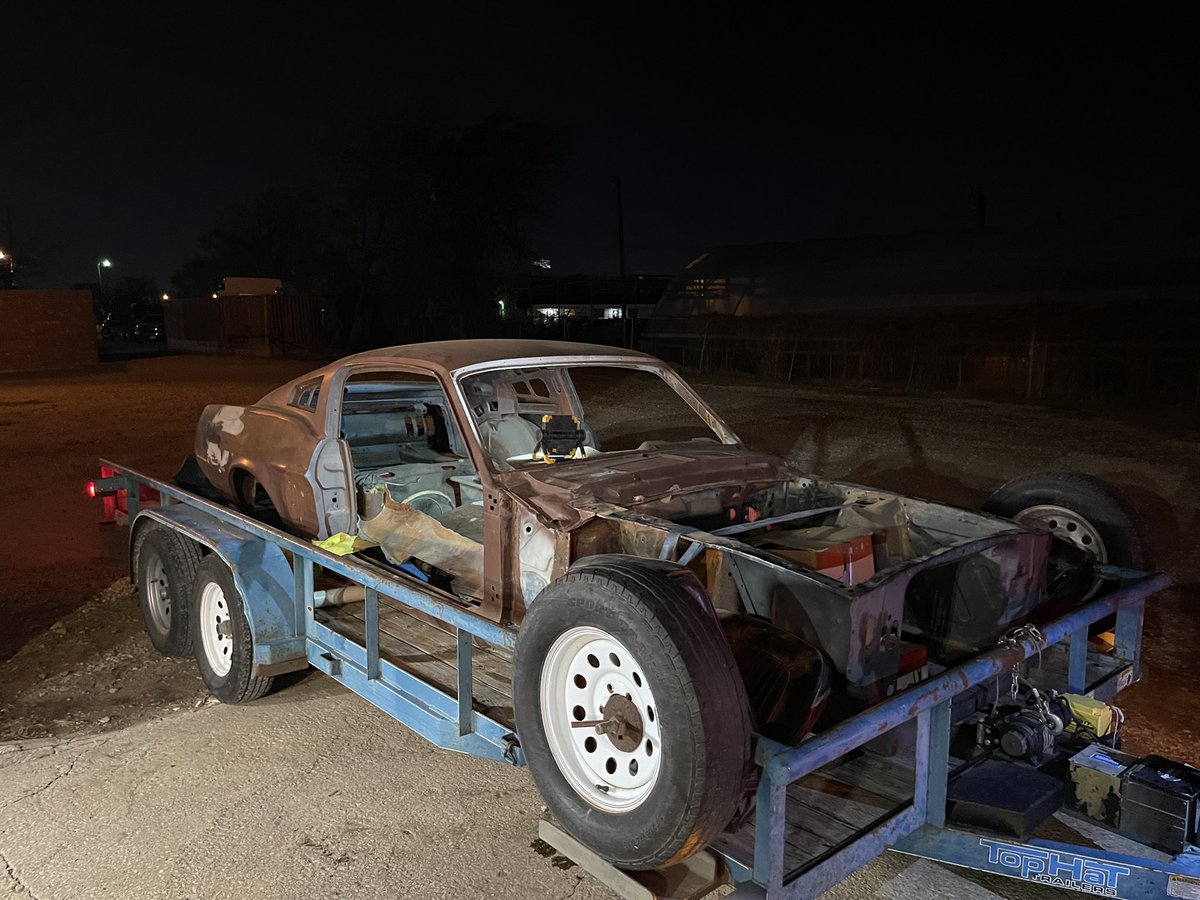 Fiasco0405's tweet photo. @hendyvivy how’s your ‘stang coming?? Here’s a pic of my son’s latest project. Purchased and picked up a ‘68 Fastback last night. Pieces, parts, but he’ll make it whole again! #mustanglife #anotherproject #68fastback ❤️🐎❤️ https://t.co/DQeFVNBlgm