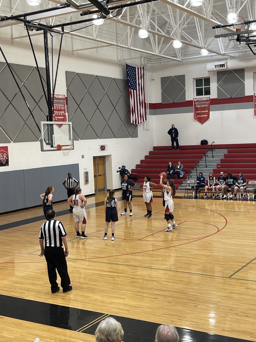chrisbateman55's tweet photo. Big time night for multi sport 🥎🏀🏐 @CandaceSlaw in Virginia @VHSL_
25 Points
10 Rebounds
Keep doing you girl!! @IHartFastpitch @HHornets05 @coachkoons @LongwoodSB @UNASoftball @RadfordSoftball
#RSAsoftball https://t.co/RVttgupvTW