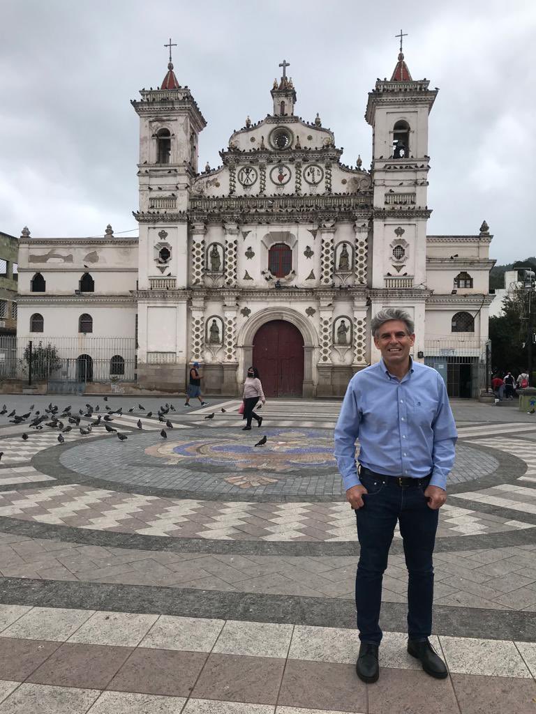 CMonteroOficial's tweet photo. Hasta pronto #Honduras 👋 ! Fue un honor ser testigo de unas #EleccionesHonduras 🗳 históricas y pacíficas! Gracias @teleSURtv @pvillegas_tlSUR por la oportunidad! https://t.co/Uvy8UxJ3C7