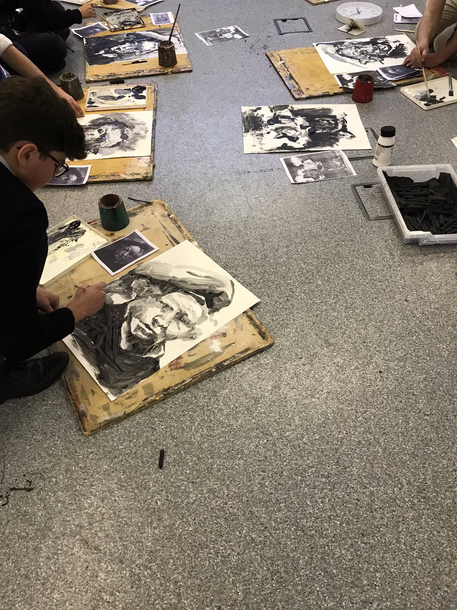KCSartdept's tweet photo. U6th workshop with Paul Brandford. Part of the visiting artist program funded by the friends of King’s. @KCSartdept @KCSWimbledon @KCSFriends https://t.co/99iDjwr8mN