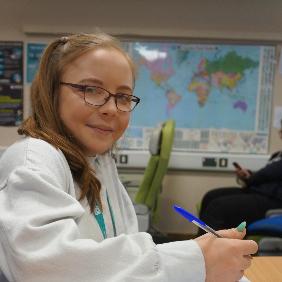 CRC_College's tweet photo. Following a competitive interview process, including presentation, Level 3 Business student, Mia Robinson, has secured work experience with @display_tech from January. Mia is also guaranteed a full-time job with Display Technology following her studies.
Congratulations Mia! https://t.co/QISmfIAaUS