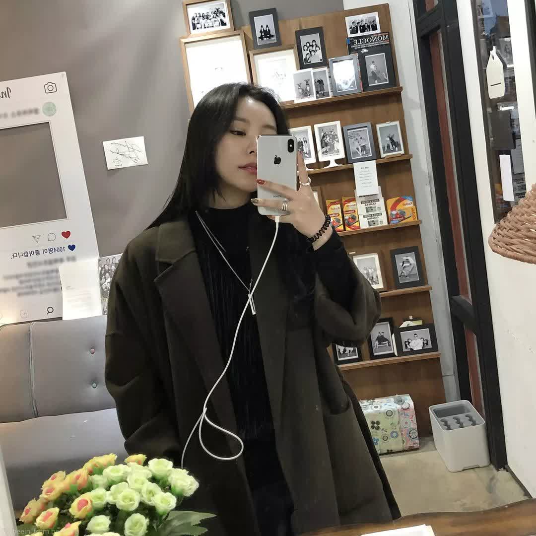 MAMAMOOVNZLA_'s tweet photo. Actualización de wheein_from.paeyong en IG 🦋

#Mamamoo #Wheein
#마마무 #휘인
@THEL1VE_LABEL
[#LastDayOfNovemberPaeyongPaeyong]
Hola. ¡Esto es #BehindWheeind incargado paeyong! 👊🏻 Moomoos ~ Ya es el último día de noviembre, ¿cómo fue el mes para todos ustedes? 🥰
+ https://t.co/OP9VHCbiZg