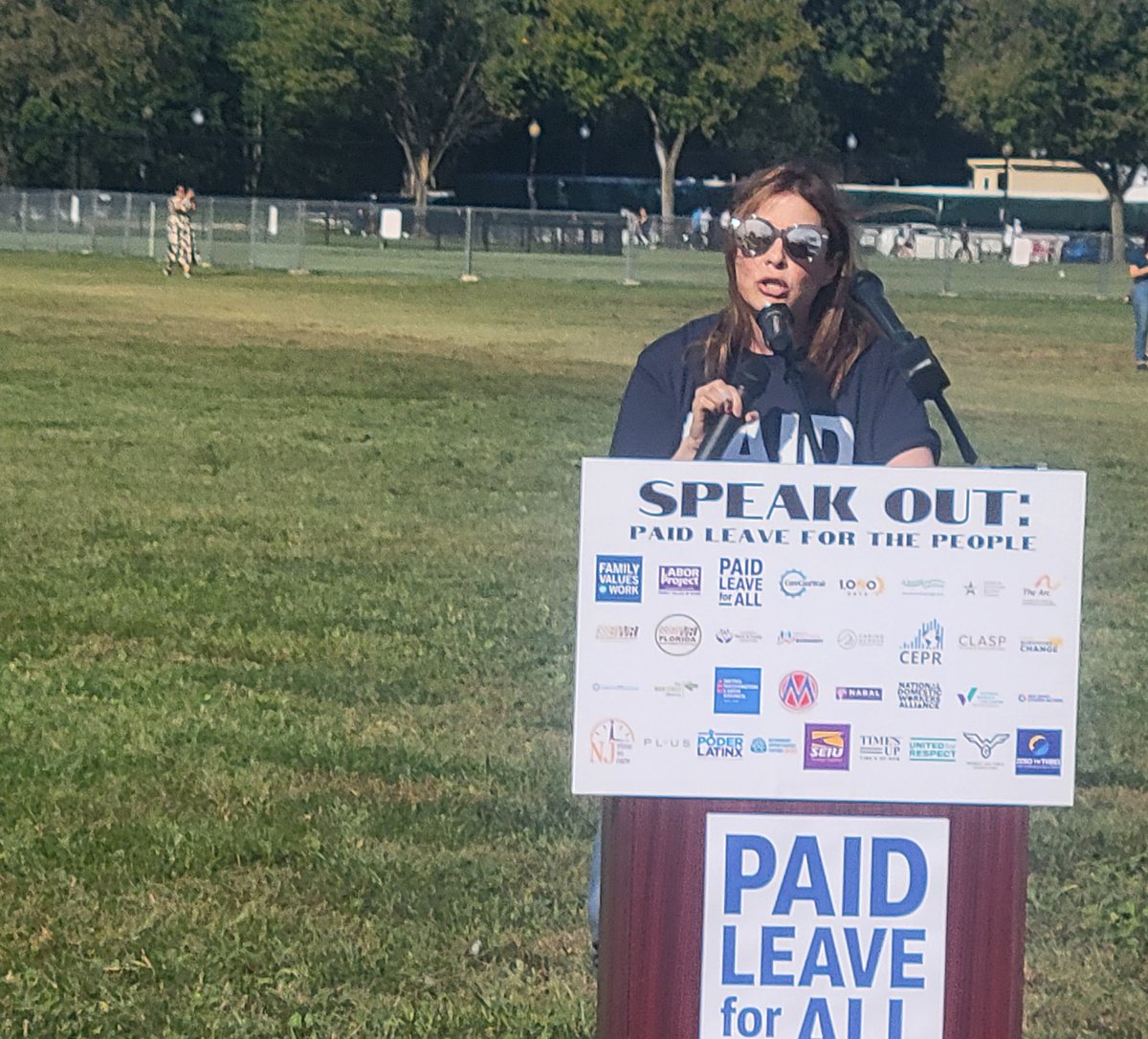 What’s my #WGFBolder vision? It definitely includes #PaidLeaveForAll that’s why I’m making a donation to support <a href="/wgfpa/">Women and Girls Fdn</a> in their fight to advocate for all working families! Please join me #GiveBigPittsburgh givebigpittsburgh.com/organizations/…
