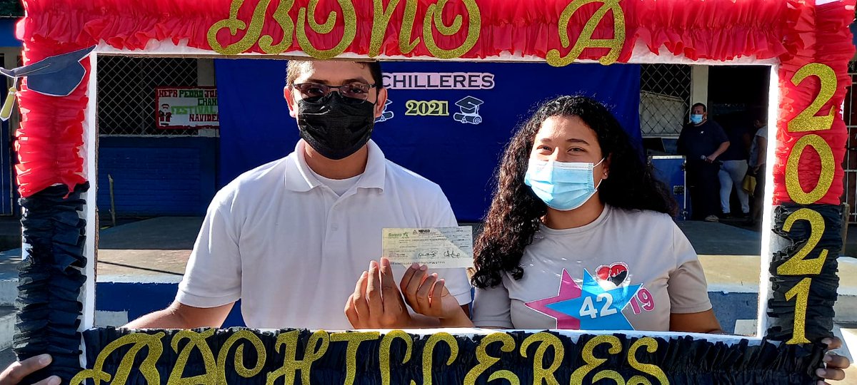 Ticuantepe2's tweet photo. Hoy continúa la entrega de bonos a los bachilleres del Municipio de Ticuantepe solo con un gobierno Responsable y comprometido con su pueblo 
#FuerzaDePuebloQueVence 
#BuenGobiernoSandinista https://t.co/x5ldY12EOq