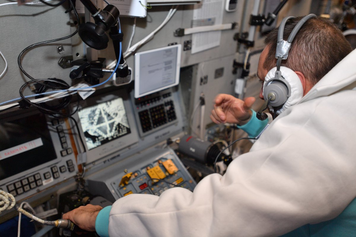 astro_matthias's tweet photo. Congratulations to my Russian colleagues on the arrival of the Node Module last week! It's the final @roscosmos module planned for the @Space_Station, adding new docking ports to the Russian segment. We enjoyed the tranquility &amp; acoustics during our first look inside. #CosmicKiss https://t.co/qsQNSWiaZV