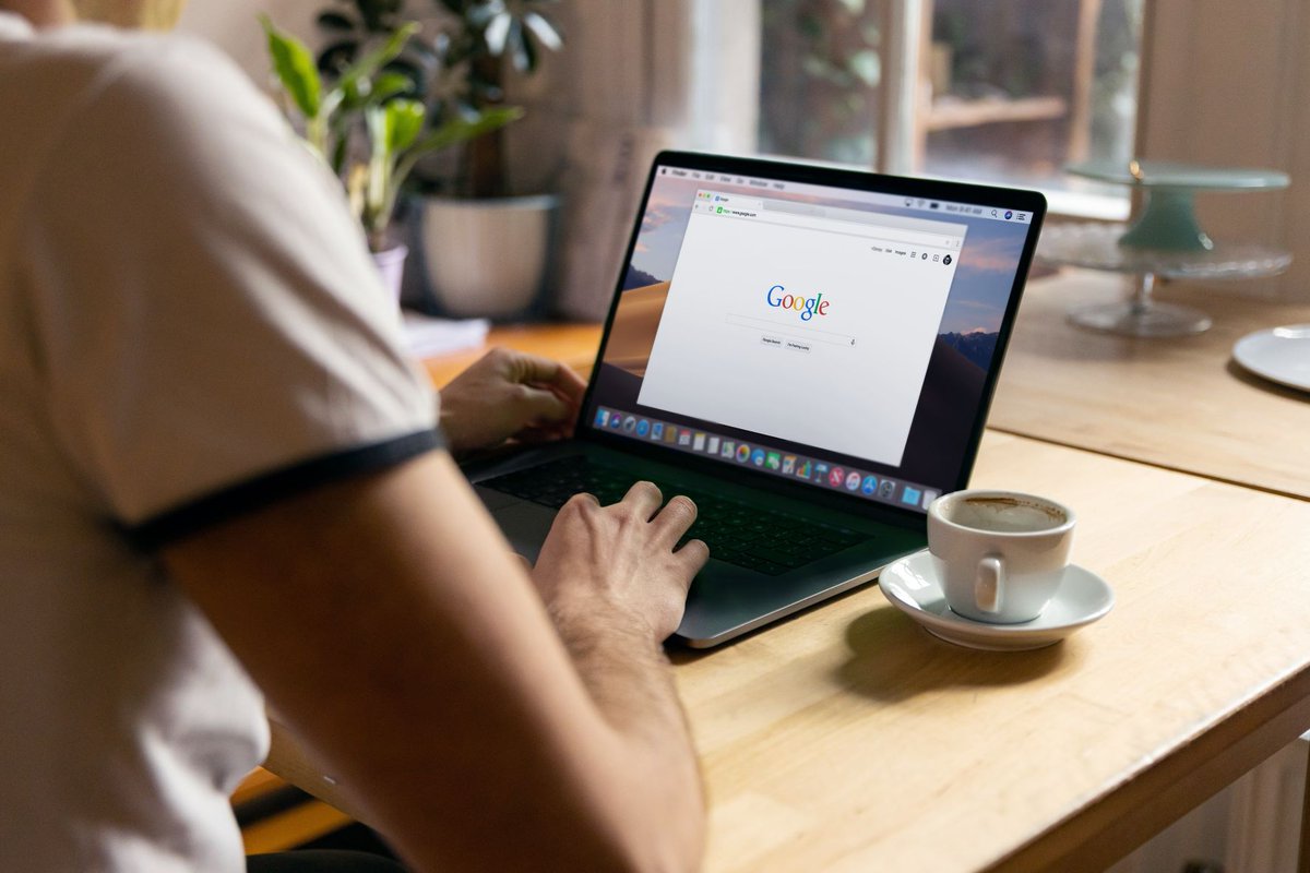 samowenspyle's tweet photo. Google reviews are critical to driving business to your company! We’ve sourced some helpful directions on how you can generate more Google reviews, today. Get started at the link below! 

https://t.co/U2dJAd1koo https://t.co/DNDd9bkkKq
