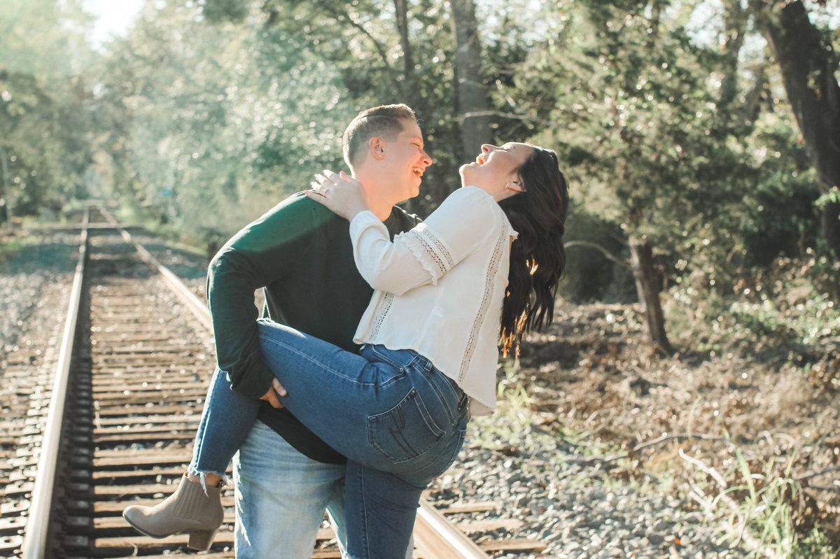 kati2414's tweet photo. I can’t wait to marry this beautiful woman❤️ October 1, 2022 can’t get here soon enough 🥰 https://t.co/KxIV9luIB0