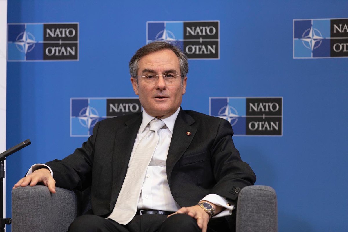 YATAInt's tweet photo. @NdSNATO, Head of the Engagement section of @NATO, has underlined the importance of investing in the new generations as multipliers of the voice of NATO and transatlantic values. Mr De Santis received a plaque from YATA as a sign of gratitude for the constant support demonstrate https://t.co/U1Hk0cezD9
