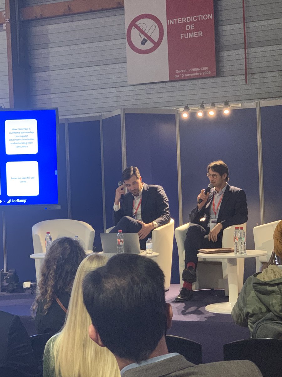 Carrefour links est la seule plateforme dans laquelle on peut lier des donner de consommation à des donnes clients dans le respect de la Privacy. C’est un outil qu’on met à disposition de nos clients en tout transparence. <a href="/A_marcombe/">Alexis Marcombe</a> à la conférence #techforretail