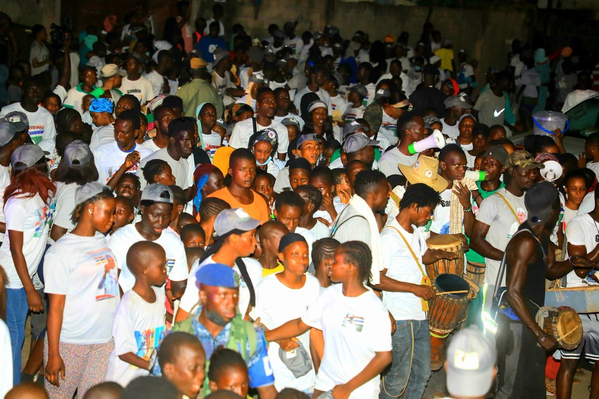 GambianY's tweet photo. Images from President @BarrowPresident yesterday's campaign in Ebo Town. #GambiaDecides2021 https://t.co/5Jy0dKWc2d
