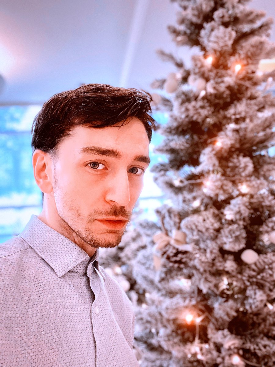 mikigiacobbe's tweet photo. I wish you a peaceful holidays. 
2022 will be a year of great news with the new album “The New Aurora”. 

#thenewaurora #newalbum #newage #newagemusic #composer #multinstrumentalist #happyholidays https://t.co/ITwDPGibWO