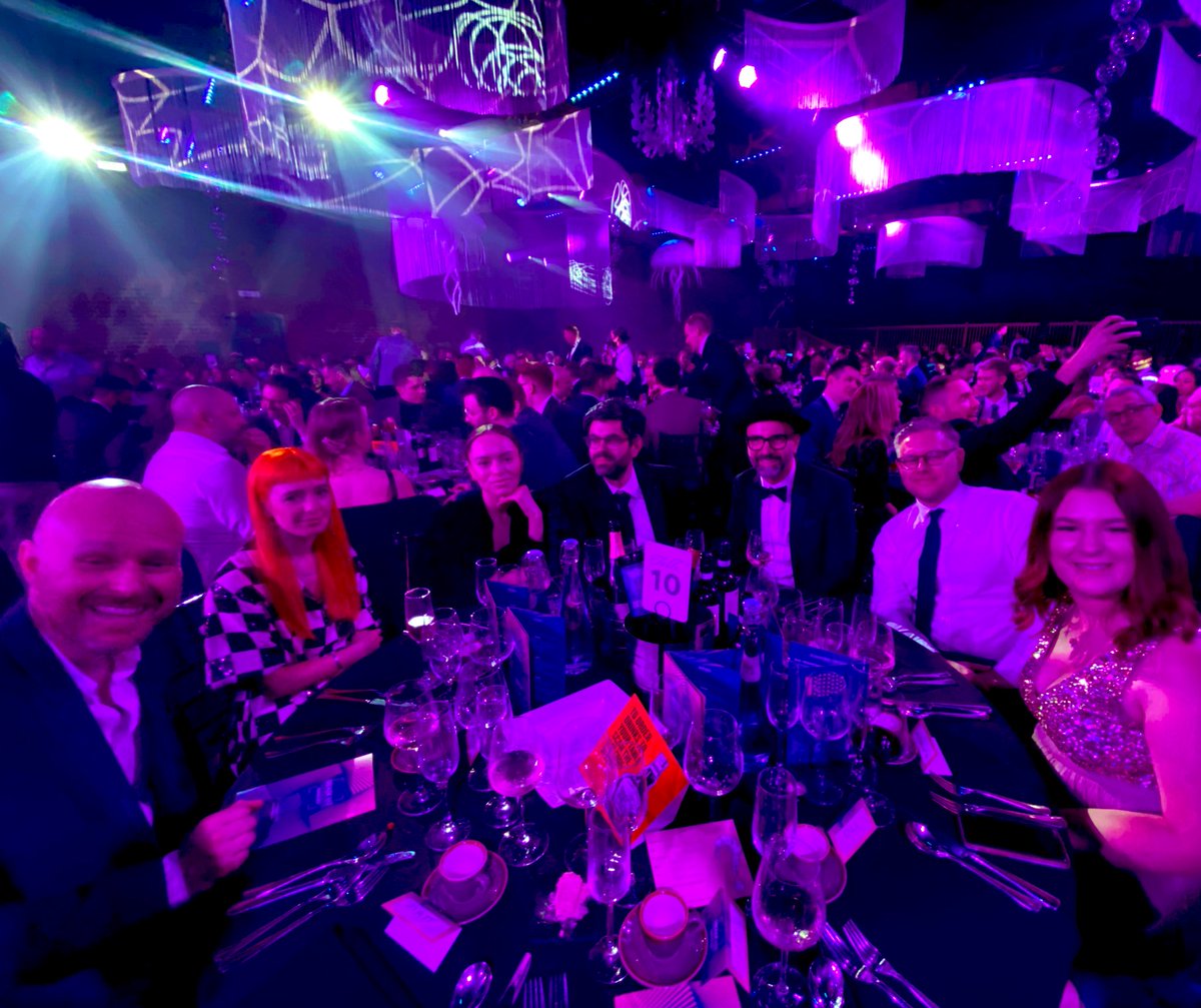 jrmanawa's tweet photo. @BroadTechAwards with #MPCEpisodic #GoTeam! #broadcasttechawards https://t.co/Ryn9sVYsDY