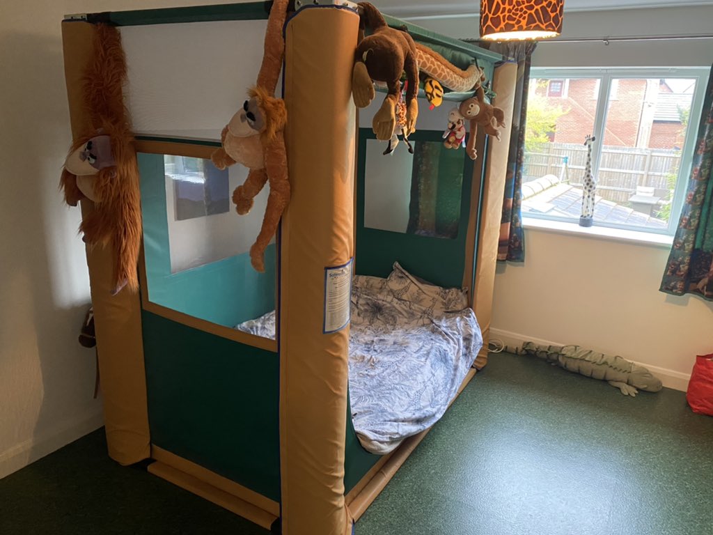 **FREE SAFE SPACE IN CREWE**

I am working with a client who has a safe space that he no longer requires. Family are happy to donate to someone who needs it; recipient would need to cover any dismantling and transportation costs. 
Drop me a DM if you know someone who who needs it