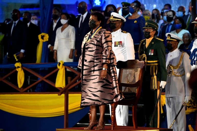 uwgsoca's tweet photo. Happy Independence and Republic Day to Barbados!🇧🇧After 396 years, the British monarchy’s reign over Barbados has officially come to an end. Dame Sandra Mason was sworn in as the island first president and Rihanna was declared a national hero of Barbados at its republic ceremony. https://t.co/z0MyzfMnFA