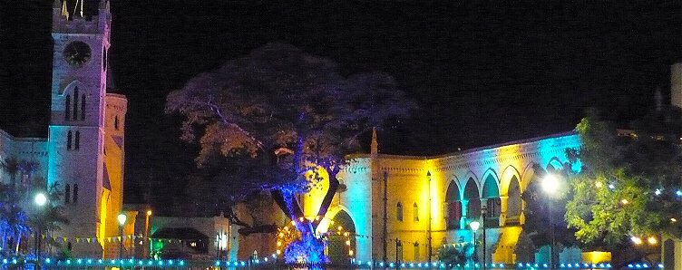 uwgsoca's tweet photo. Happy Independence and Republic Day to Barbados!🇧🇧After 396 years, the British monarchy’s reign over Barbados has officially come to an end. Dame Sandra Mason was sworn in as the island first president and Rihanna was declared a national hero of Barbados at its republic ceremony. https://t.co/z0MyzfMnFA