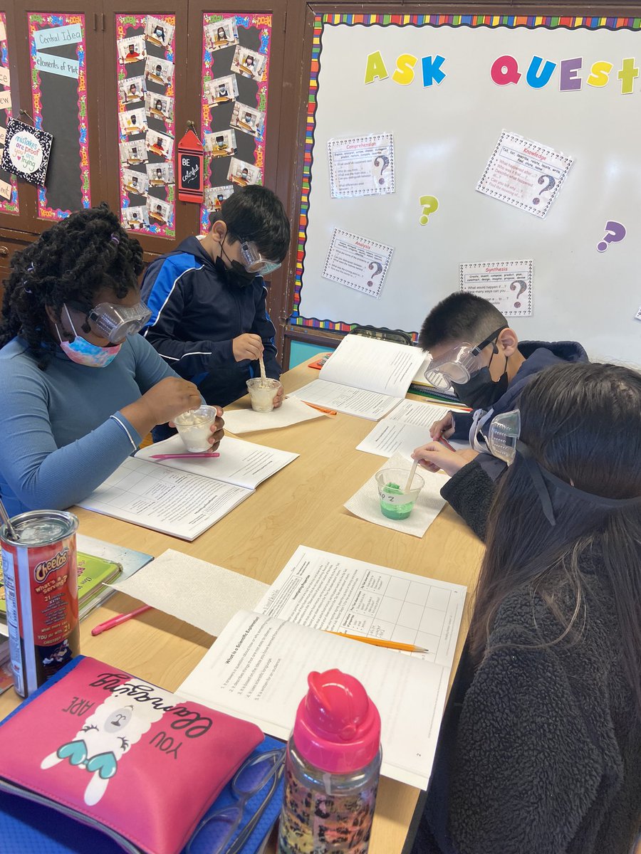 gabdal2's tweet photo. Food scientists hard at work! @VoltaSchool https://t.co/PgJfmABWbj