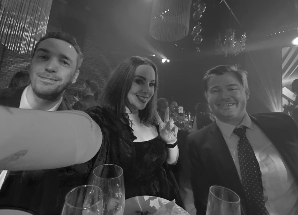 jrmanawa's tweet photo. Team #MPCEpisodic at the @Broadcast_TECH @BroadTechAwards this evening ππΌππΌ #broadcasttechawards https://t.co/cHq4niTcg4