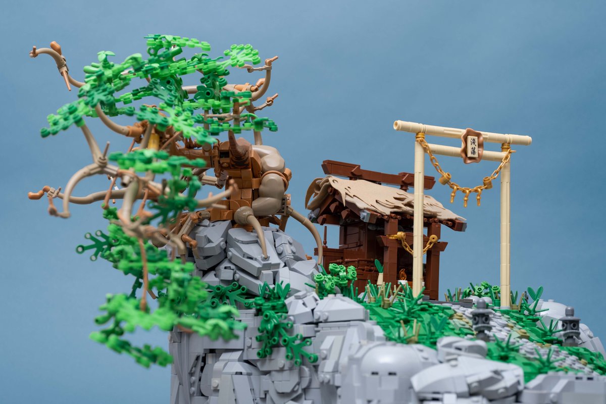 Here is what I've been working on all year: the Arrow Peak Shrine from #GhostOfTsushima, recreated with #LEGO. Exploring Tsushima really helped me relax and find inspiration these past two years. Thank you <a href="/artenvelope/">Jason Connell</a> and the team <a href="/SuckerPunchProd/">Sucker Punch Productions</a> for this incredible game!