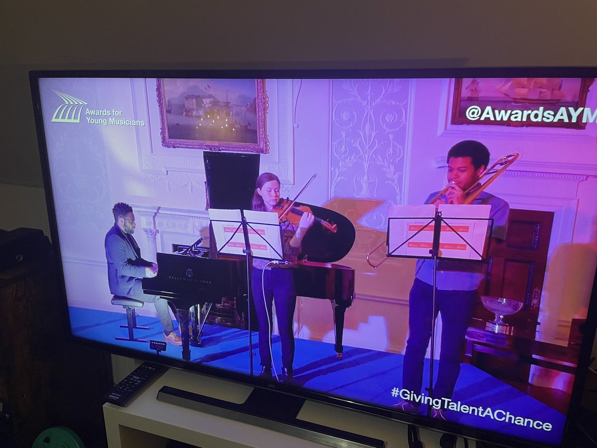 A jazz trio made exclusively for our online event pairing our young AYM Award Winners with AYM Patron, Alumnus and BBC Young Jazz Musician 2020 Deschanel Gordon 🎹 

a-y-m.org.uk/concert/

#GivingTalentAChance
