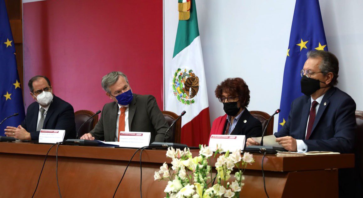 AMEXCID's tweet photo. México y la Unión Europea realizan el Lanzamiento del Fondo Conjunto para fortalecer la cooperación estratégica y abordar los desafíos del Desarrollo en Transición y la implementación de la Agenda 2030, incluyendo las respuestas a la crisis del COVID-19. @SRE_mx @CMorenoToscano1 https://t.co/CNeNuReHOU