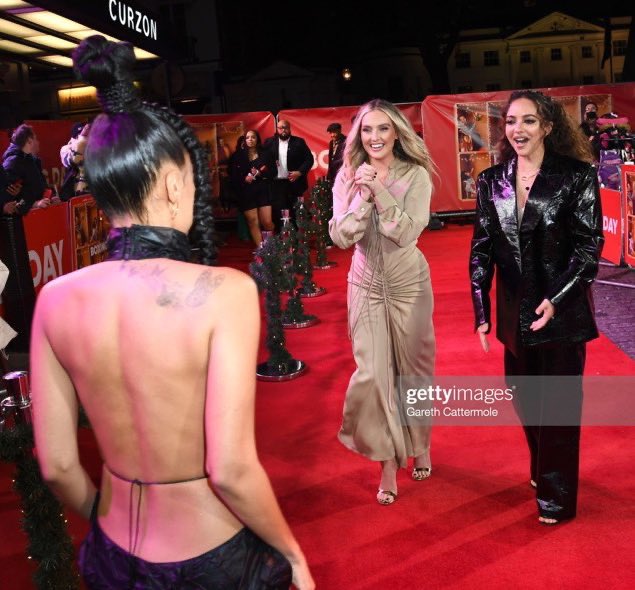 wasabisworld's tweet photo. a short story: little mix reunion 🥺 https://t.co/4HY1sbQG8R