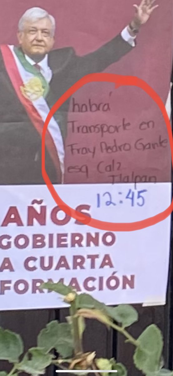 acastillostm's tweet photo. @Claudiashein @lopezobrador_ Habrá acarreados; perdón, habrá transporte https://t.co/OOJqYh4WJq