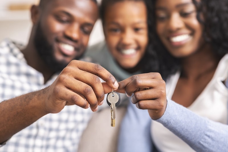 castillocher's tweet photo. #Tip Lenders generally recommend that you look for homes that cost no more than 3-5 times your annual household income (if you plan to make a 20% down payment and have a moderate amount of other debt). 

#CherCastilloCo #WashingtonDCRealEstate #HouseHunting #Realtor https://t.co/x5T53235iF