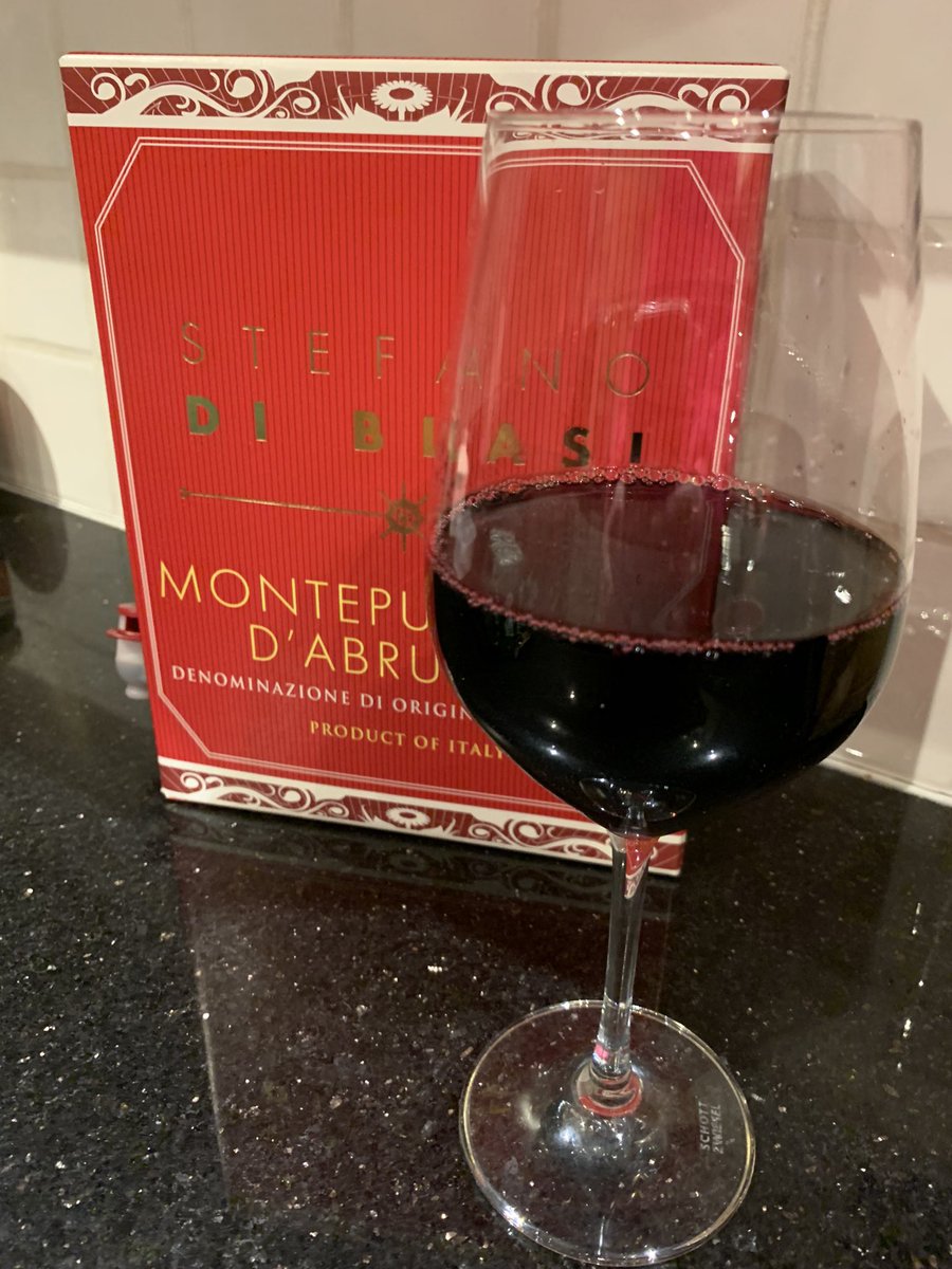 TCLouiseHunt's tweet photo. Count down to Christmas wine unveiling with @NakedWines https://t.co/elOHiBKGkW