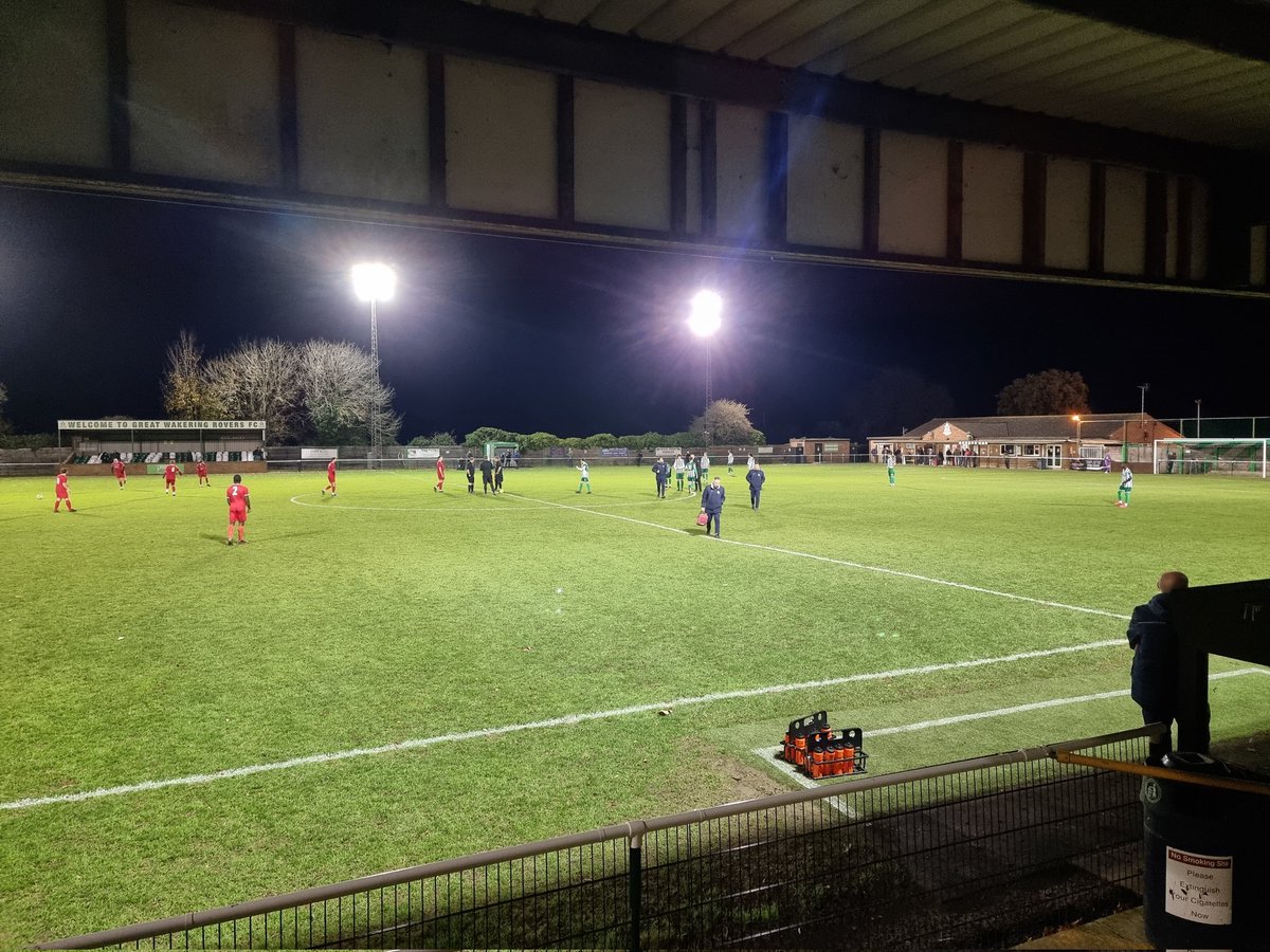 markglenister89's tweet photo. Cheeky Tuesday night football! @sgtm1 https://t.co/TfX4k8WjdF