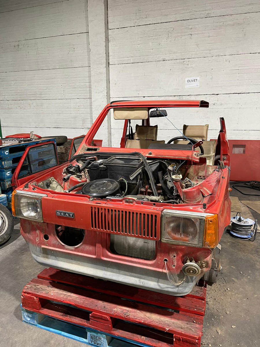 CapCalentsTeam's tweet image. ⚠️ AQUESTES IMATGES PODEN FERIR SENSIBILITATS ⚠️ I es que a vegades s’han de fer sacrifis, per molt que costi… Tornem al taller! 💪🏻🛠 #capcalents #pandaraid #pandaraid2022