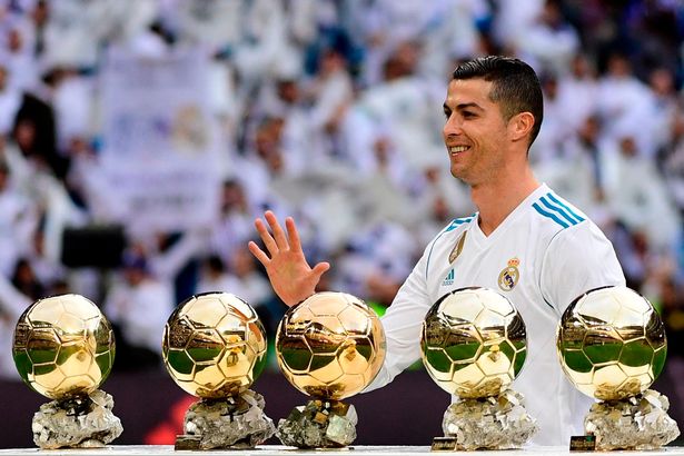 TimelineCR7's tweet photo. The only player in the history of football to win deserved Ballon d'Ors. No robberies. https://t.co/XMt8OcZsDP