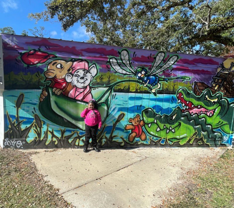 ming38944650's tweet photo. Thank you @imcorinnemec  for leaving your special touch @ Camp Journey’s End  My Daughter Alixandra loves it …Thank you Ms Kat for sending Mr. Corin to our small campground over a year ago @pencilartbykat https://t.co/yb6KIYUXLm