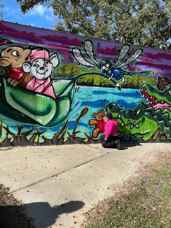 ming38944650's tweet photo. Thank you @imcorinnemec  for leaving your special touch @ Camp Journey’s End  My Daughter Alixandra loves it …Thank you Ms Kat for sending Mr. Corin to our small campground over a year ago @pencilartbykat https://t.co/yb6KIYUXLm