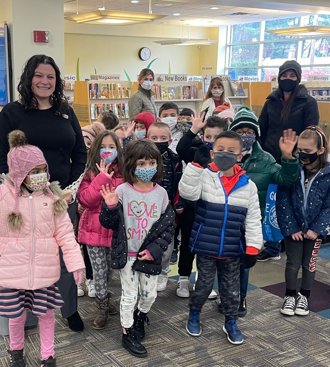 sachemlibrary's tweet photo. Miss Christine gave a tour of the Children’s Department to our Lynwood Avenue Elementary School friends. Now they know where everything is! 👍

#sachemlibrary #publiclibrary #childrenslibrarian #schoolvisit #childrensdepartment #lynwoodavenueschool #elementarystudents https://t.co/3EWWUEyGKd