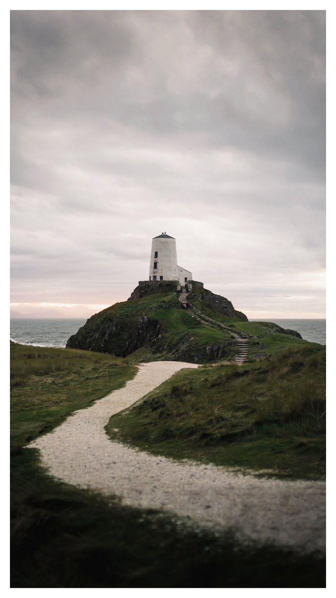benrhyslee's tweet photo. Tŵr Mawr Lighthouse. Ynys Llanddwyn. Anglesey.

#ynysllanddwyn #anglesey #lighthouse #seascape #wales #visitwales #cymru #twrmawr #sunset #thegreatoutdoors #beach #landscapephotography 

@visitwales https://t.co/ddrttxffvf