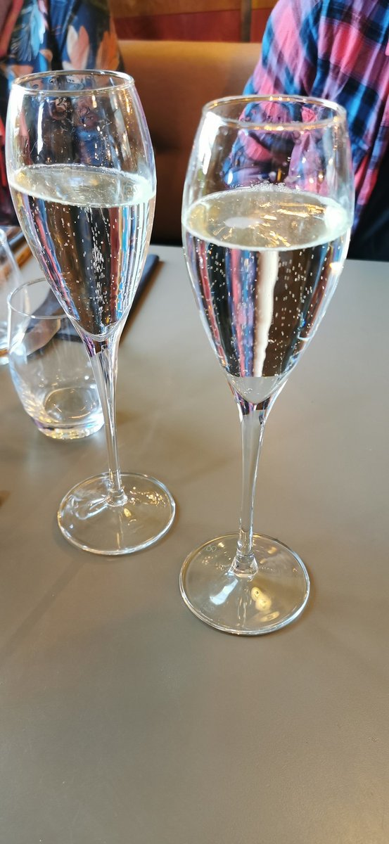GavinLaird's tweet photo. Brunch at Basils today. Beautiful! #Basils #Edinburgh #EatLocal https://t.co/H4CijouxOe