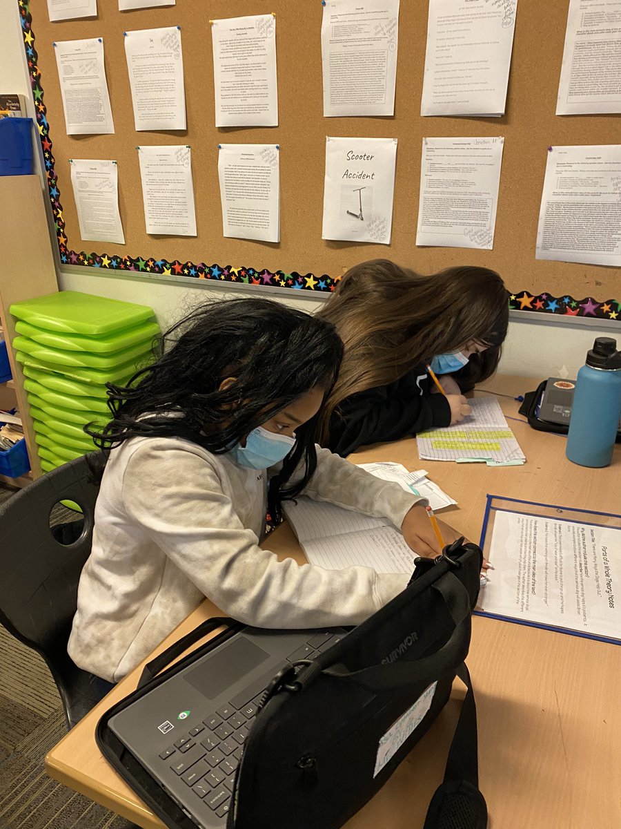 GiulianoELA6's tweet photo. Analyzing different sections in a nonfiction article and explaining how they relate to the main idea! #artsmiddle @CrecArtsMiddle1 https://t.co/C7IyN86W2r