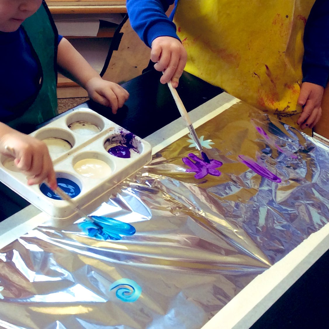 olasjfoundation's tweet photo. Inspiring children to explore painting and textures 🎨 #beforeandafter #eyfs #eyfsideas #earlyyears #olasjprimary https://t.co/qR7H7MDWpy