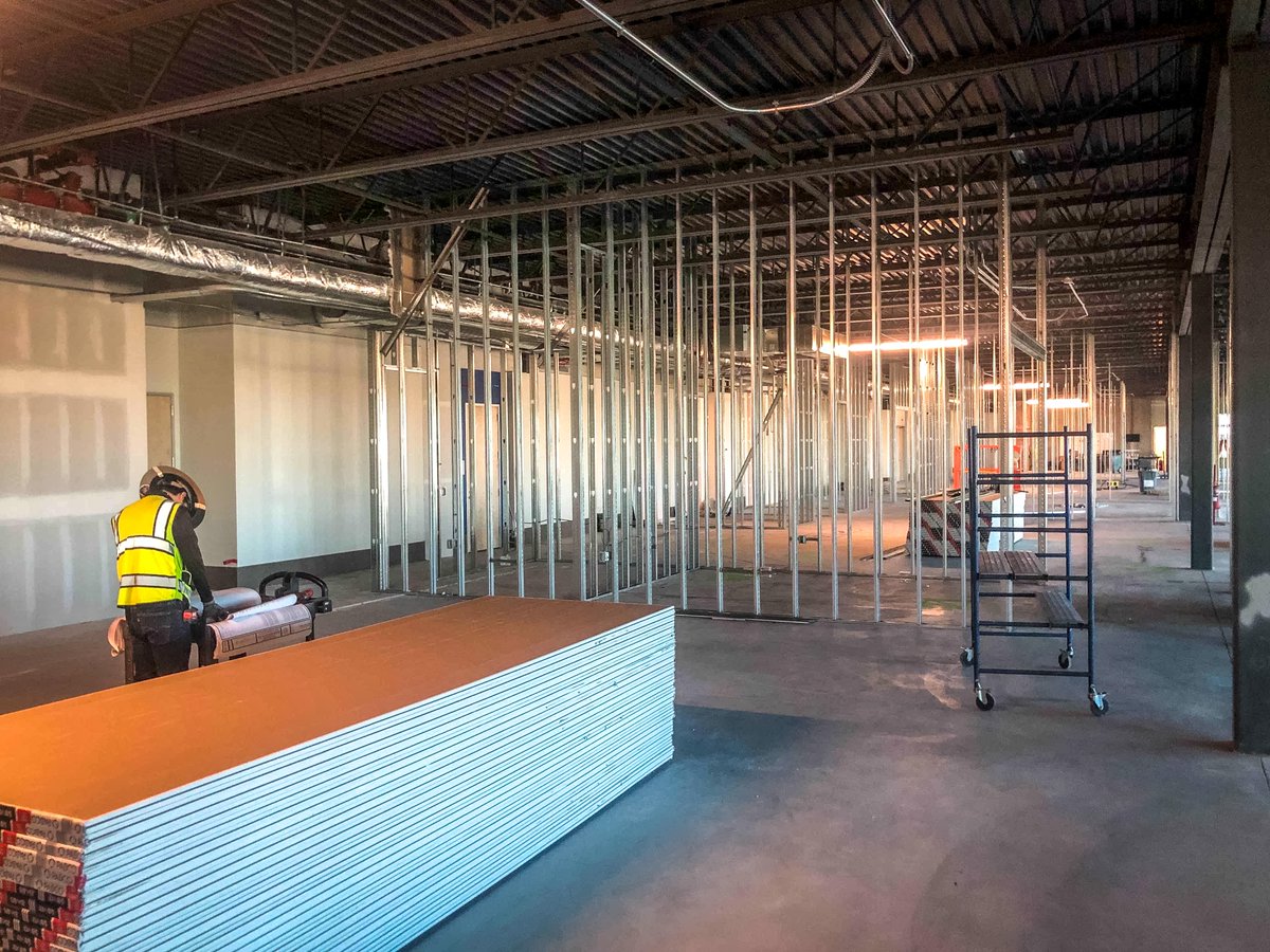 hdcPHOENIX's tweet photo. We are well underway with framing and MEP rough-in at our 2nd phase of the Toyota Park Place project in Chandler, AZ! This 18,000 SF TI is our 8th project with Toyota, as we are glad to continue serving #ClientsAsPartners
#BuildingTheAwesome https://t.co/jgFDdOSMkS