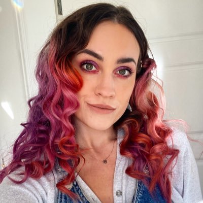 morgancrawf's tweet image. Does no one else think I look like #thefish from #sharktale I actually do lmfao