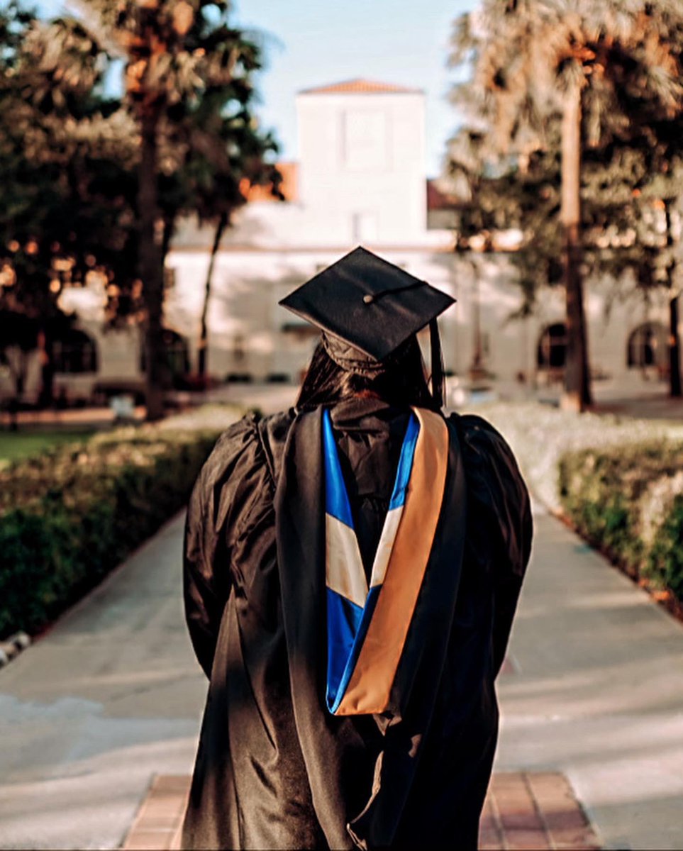 chrissyjynise_'s tweet image. 2 more weeks!! 🤍 MBA💙💛🐗
An investment in KNOWLEDGE always pays the best interest.👩🏽🎓
-Benjamin Franklin